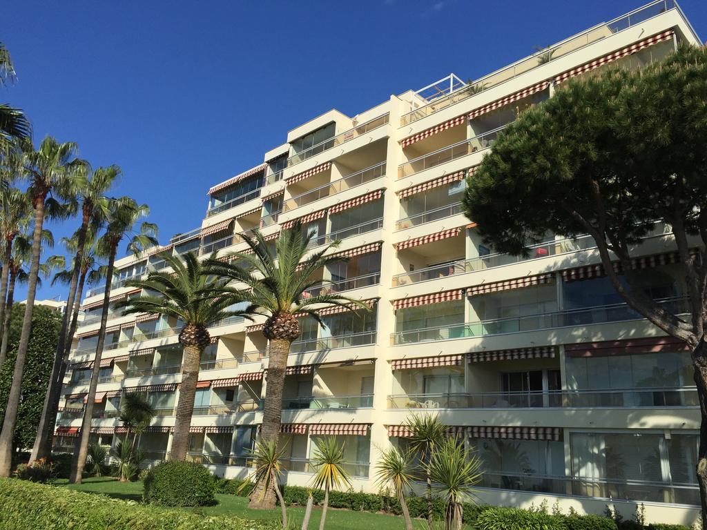 Cnossos Apartment Кан Екстериор снимка